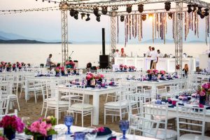 A_beach_wedding_with_splurges_of_bougainvillea_3 5