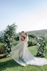 An_emerald_green_micro_wedding_in_the_Athenian_Riviera_36 5