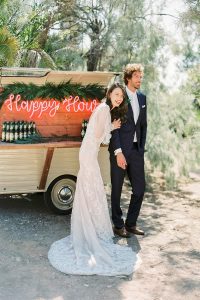 Delight-your-Wedding-Guests-with-a-Prosecco-Bar-Van-4 5