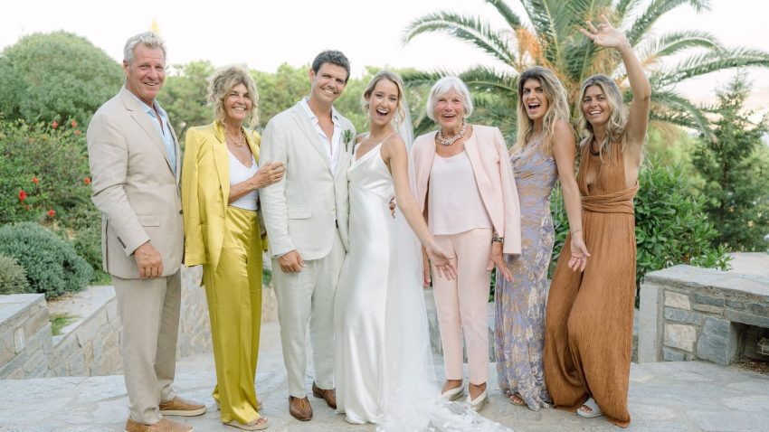 A dreamy destination wedding on Paros Island